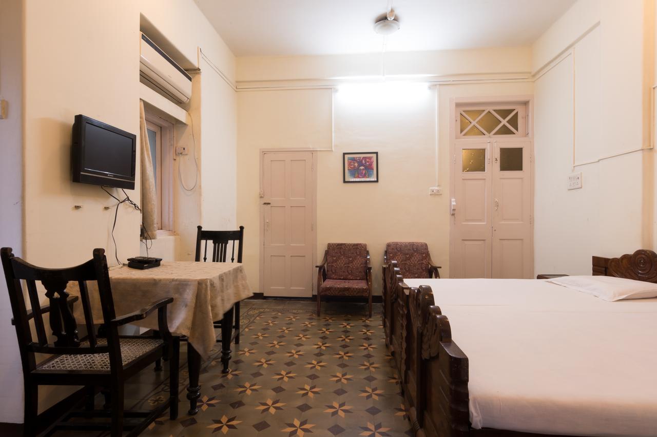 Bed And Breakfast At Colaba Mumbai Exterior foto