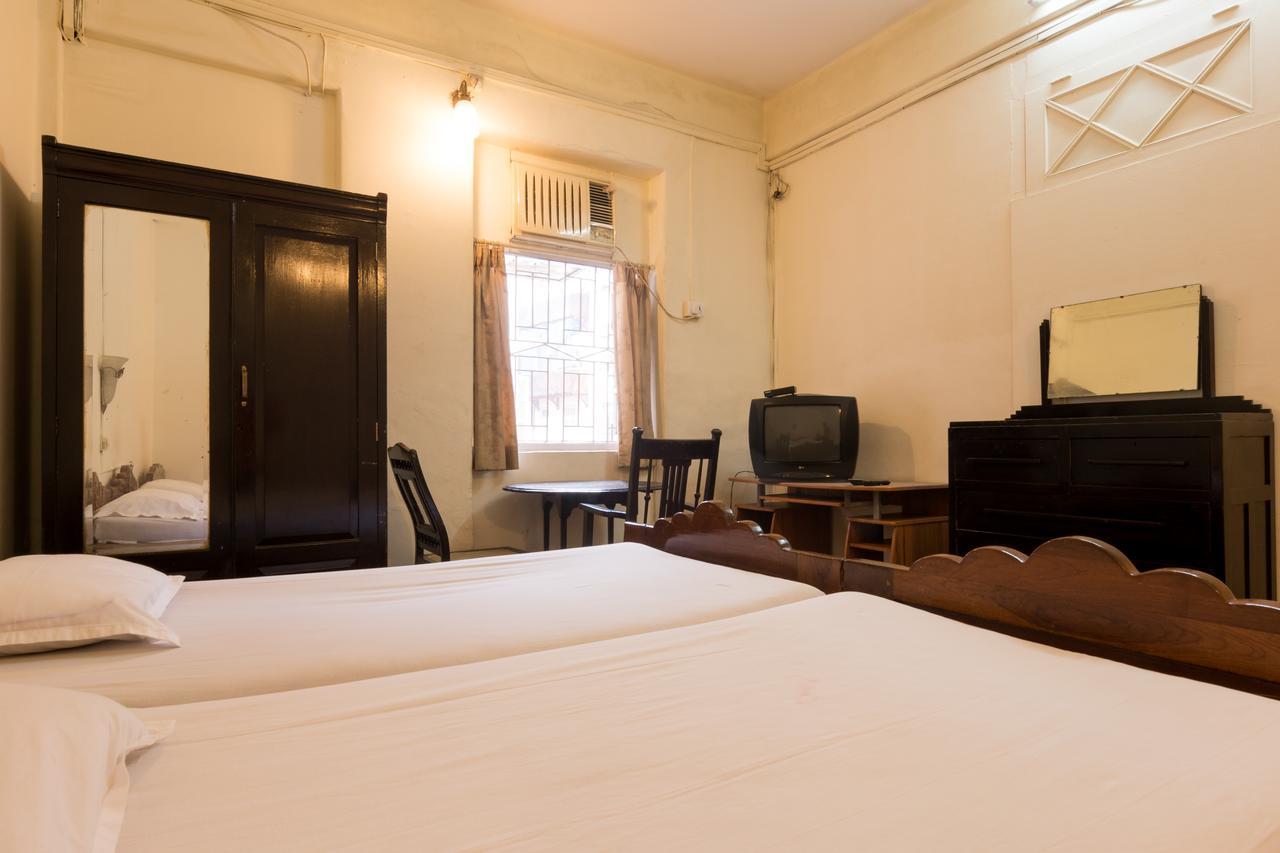 Bed And Breakfast At Colaba Mumbai Exterior foto